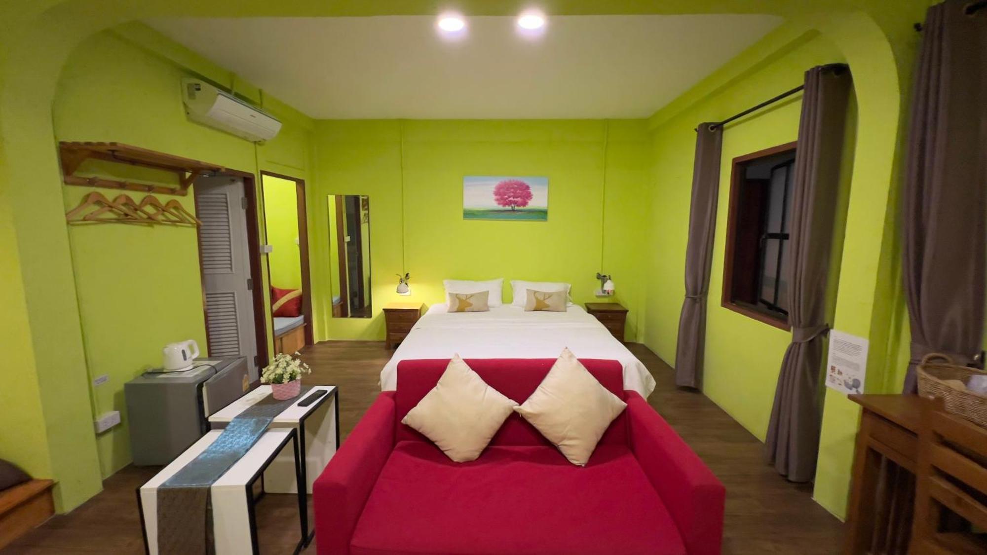 Chiang Mai Gate House Hotell Rum bild